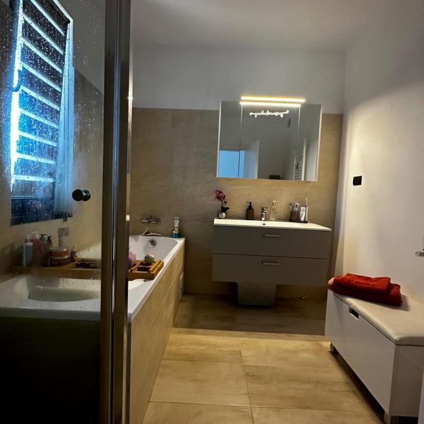 Casă modernă cu 6 camere într-un ansamblu rezidențial premium-8