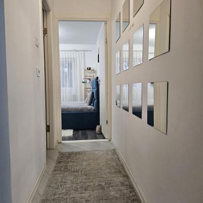 De inchiriat apartament 3 camere Faleza Nord