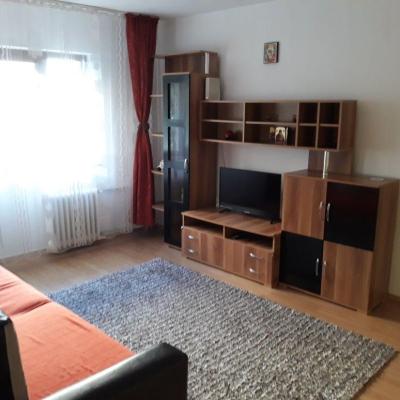 Inchiriez apartament 2 camere